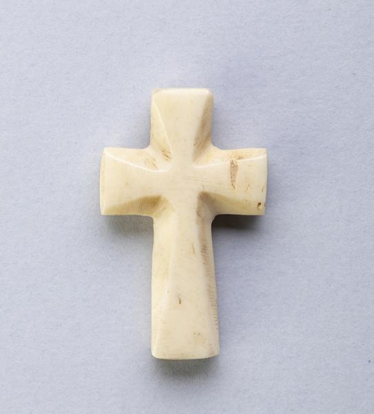 Cruz de marfil