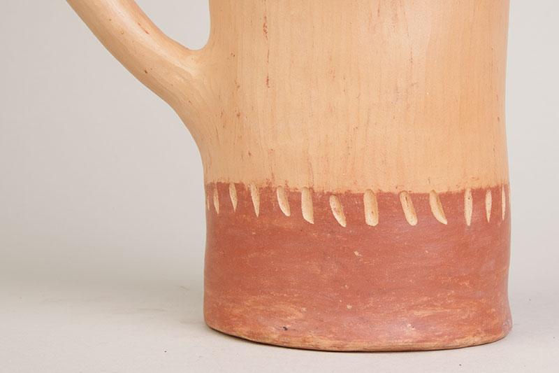 Jarro cilíndrico, detalle Jarro cilíndrico, detalle